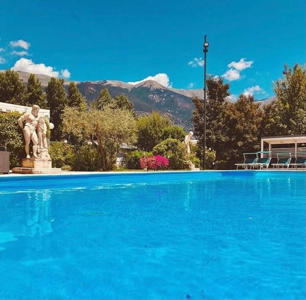 Hotel Santacroce Meeting Sulmona Buitenkant foto