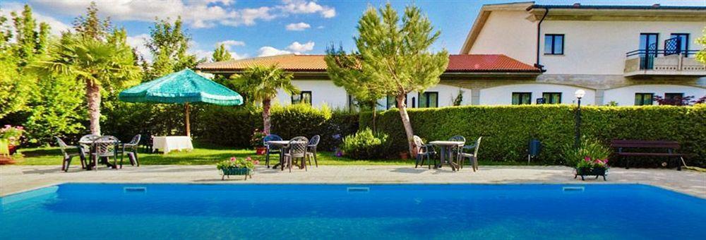 Hotel Santacroce Meeting Sulmona Buitenkant foto